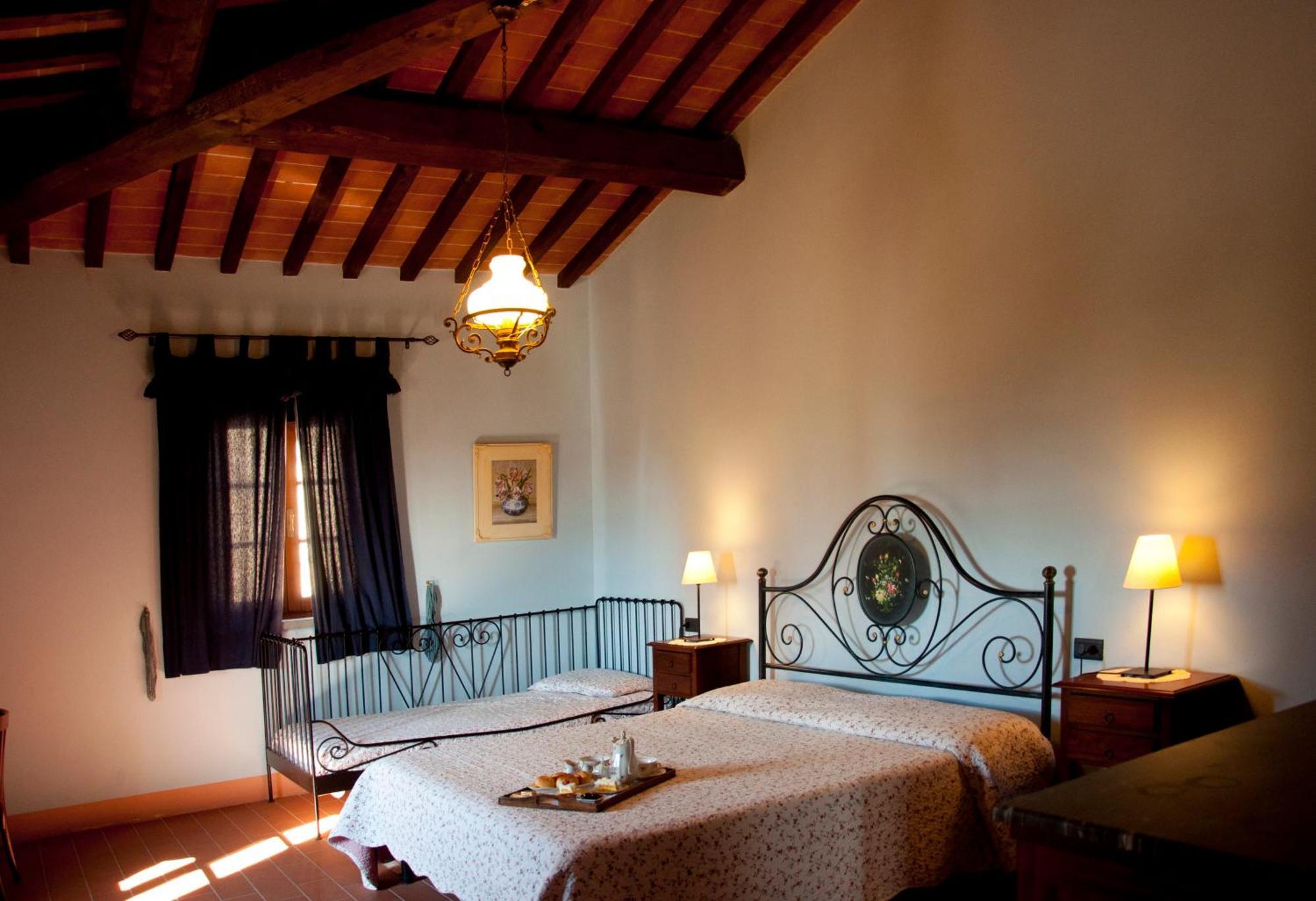 Agriturismo Fattoria Rozzalupi チェッレート・グイーディ エクステリア 写真