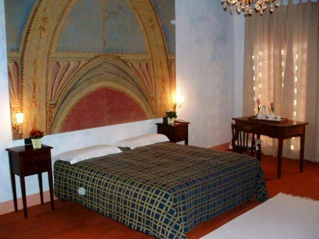 Agriturismo Fattoria Rozzalupi チェッレート・グイーディ エクステリア 写真