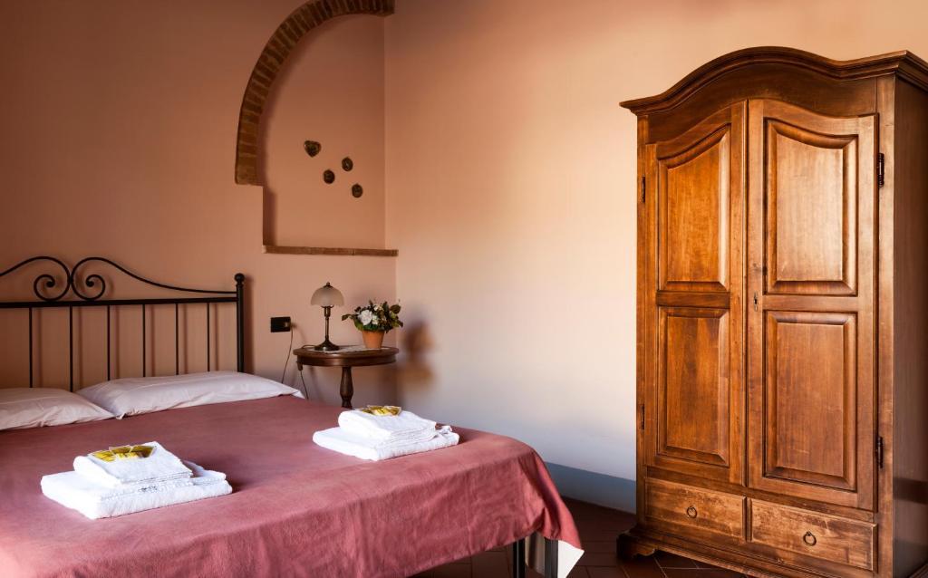 Agriturismo Fattoria Rozzalupi チェッレート・グイーディ エクステリア 写真