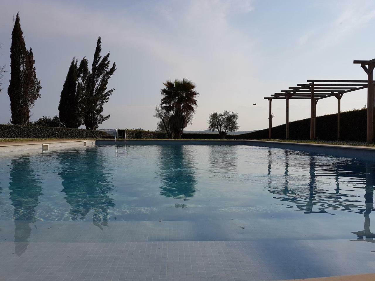 Agriturismo Fattoria Rozzalupi チェッレート・グイーディ エクステリア 写真
